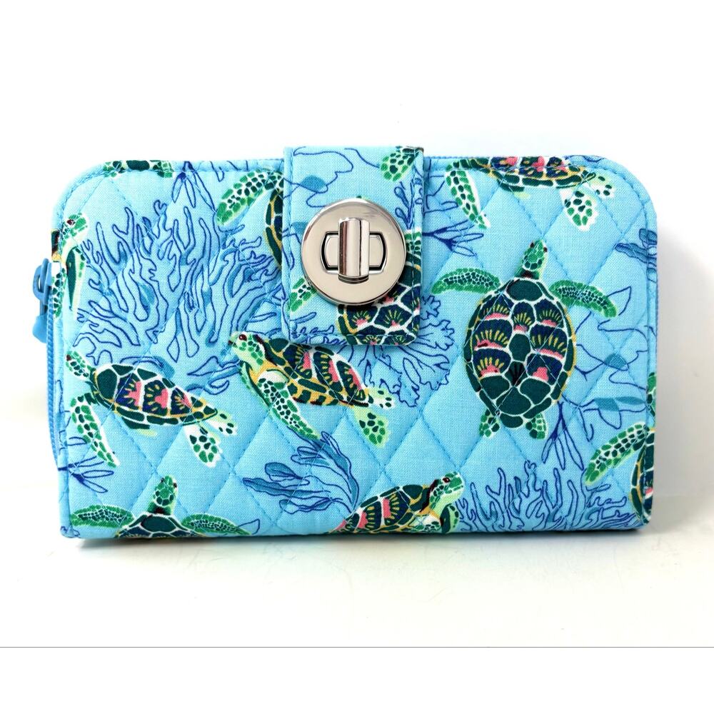 Vera Bradley Sea Turtles Coral Essential Turnlock Wallet Large NWT Ocean EXACT